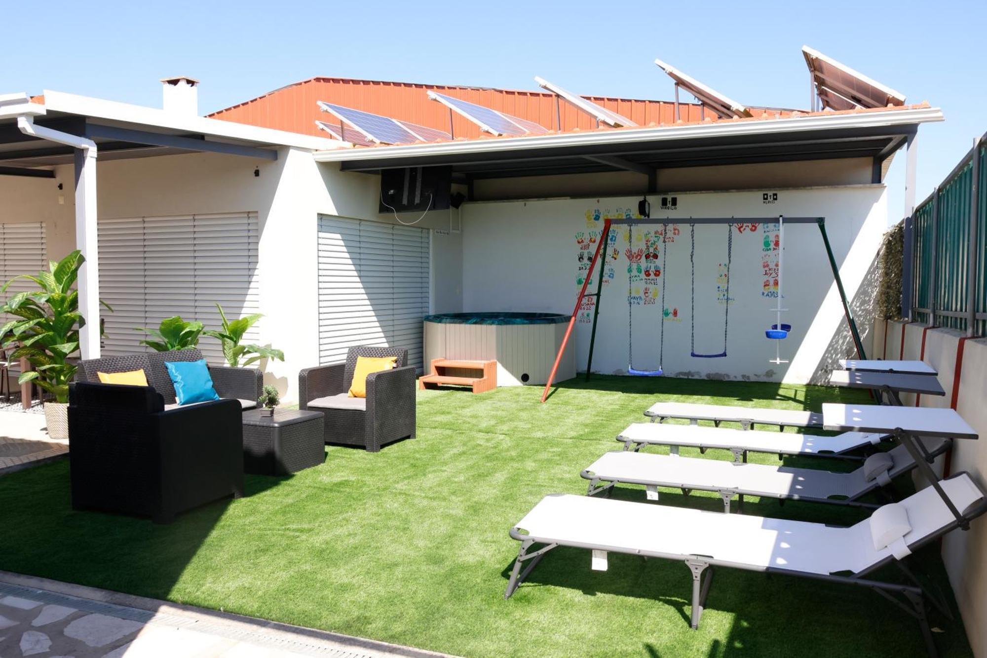 *Private Outdoor Area* 300M-Beach, Swing/No Stairs Sao Martinho do Porto Ngoại thất bức ảnh